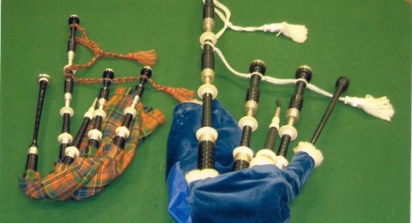 Scottisch Highland Bag Pipe and Small Pipe - Keith Walker