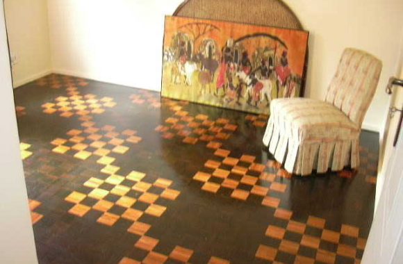 Parquet en damier ébène et mopani